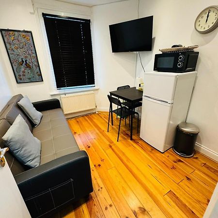 Notting Hill Guest Flat Apartment อีลลิง ห้อง รูปภาพ
