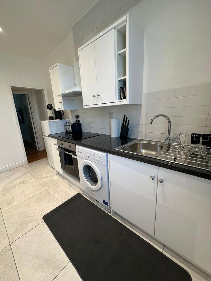 Notting Hill Guest Flat Apartment อีลลิง ภายนอก รูปภาพ