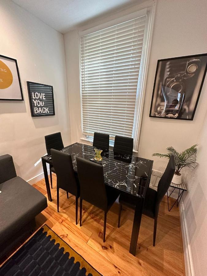 Notting Hill Guest Flat Apartment อีลลิง ภายนอก รูปภาพ